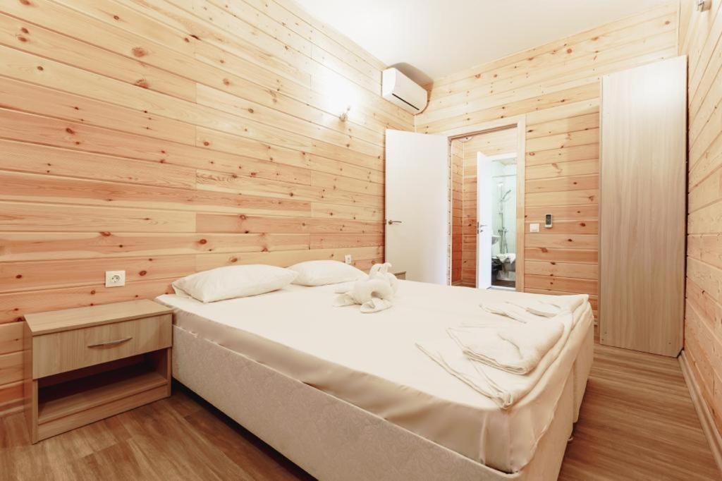 Guest House Amshin トゥサンドリプシュ エクステリア 写真